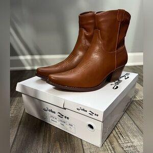 "John Zee" Brand Women's Cowboy Style Boots Size 7.5